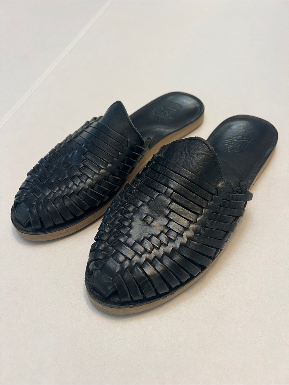 ESPIRITU WOMEN’S HUARACHES SLIP ON SHOE SANDALS BLACK LEATHER SIZE 10
